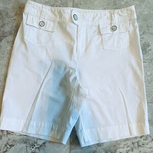 Rafaella Petite White Shorts in New Condition